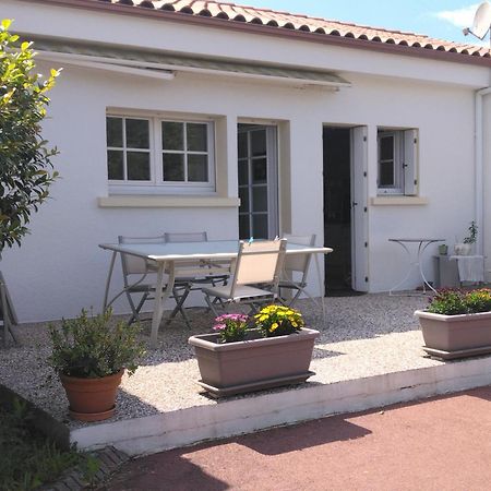 Vila Familly Avrillé Exteriér fotografie