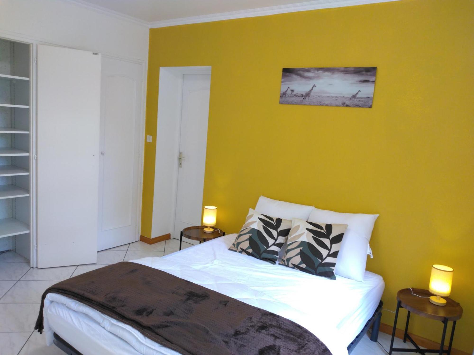 Vila Familly Avrillé Exteriér fotografie